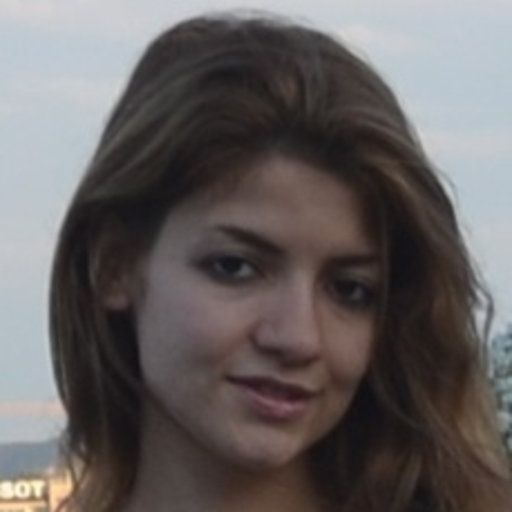 Negar  Rostamzadeh